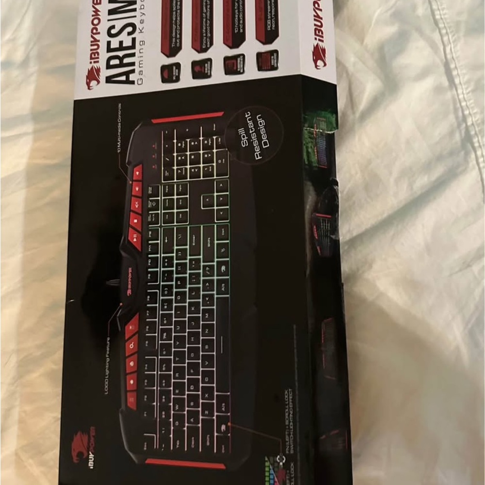 ARES M1 Gaming Keyboard - New conditions.